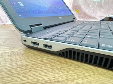 Laptop Dell Latitude E6540