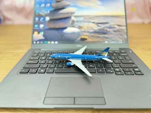 Dell Latitude 7400