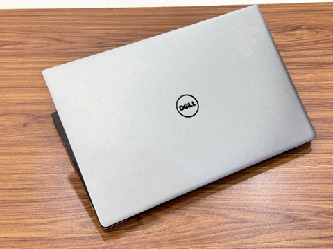 Laptop Dell XPS 9360