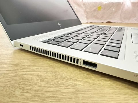 Laptop HP Elitebook 830 G5