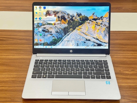Laptop HP Notebook 240 G8
