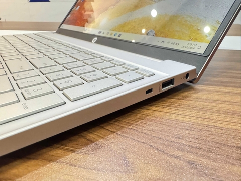 Laptop HP Pavilion 15-eg2088tu