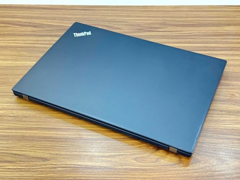 ThinkPad T490s | Core i7-8665U | RAM 32GB | SSD 512GB | 14.0 FHD