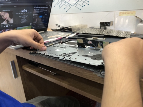 Thay Bàn Phím Laptop Lenovo
