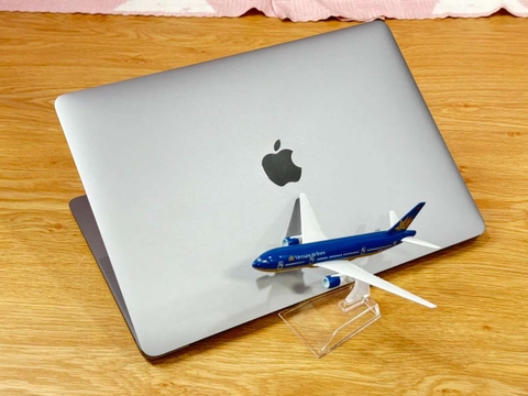 Macbook Air Retina 13 Inch 2019