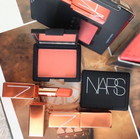 Set son má hồng nars