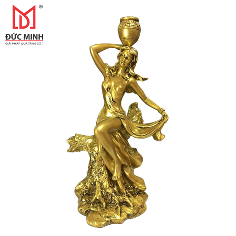 Tượng cô gái ngồi gốc cây bưng hũ