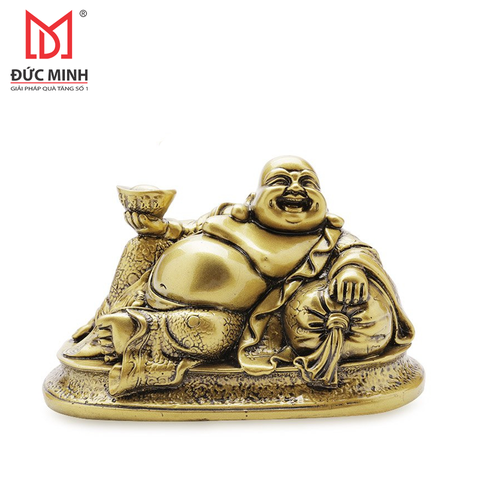 Tượng Phật Di Lặc cầm thỏi vàng
