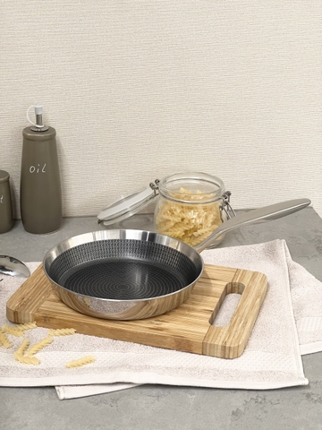 Chảo inox chống dính hoa văn nổi Tri-Ply đáy liền Kaiyo, size 26cm