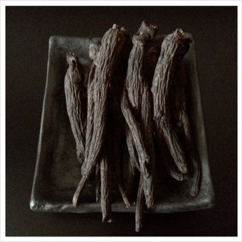 Người cao huyết áp có nên dùng hắc sâm không?