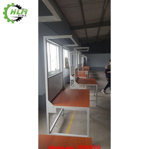 Bàn thao tác cơ khí - 1