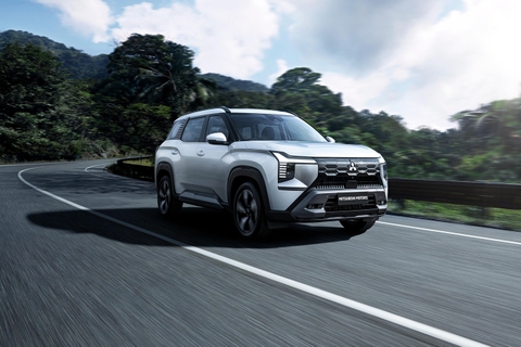 MITSUBISHI DESTINATOR HOÀN TOÀN MỚI RA MẮT TOÀN CẦU TẠI INDONESIA