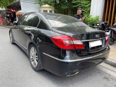 Thông số kỹ thuật Hyundai Genesis 3.3 2012