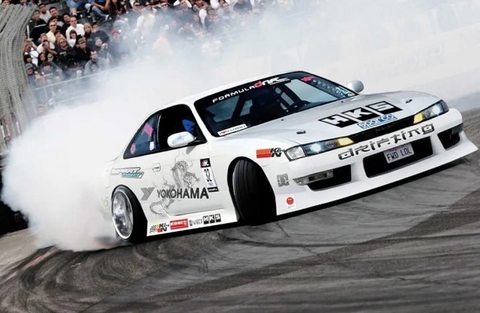 Drift xe ô tô là gì? Kỹ thuật Drift chuyên nghiệp nhất? Mẫu xe nào chuyên để Drift