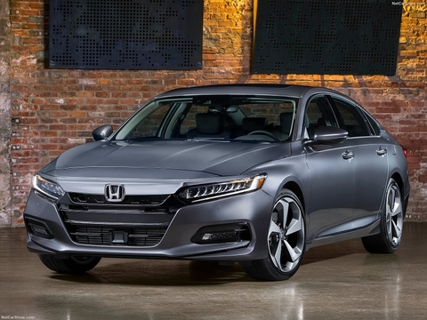 Đánh giá xe cũ Honda Accord 2018