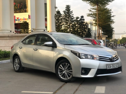 GIÁ XE CŨ TOYOTA COROLLA ALTIS 1.8 G AT 2015 THÁNG 05/2021