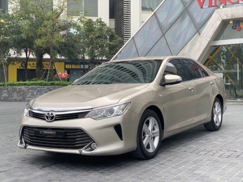 Giá xe cũ Toyota Camry 2.5 Q 2016