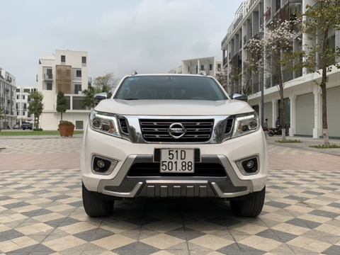 Xe bán tải cũ Nissan Navara Premium 2019