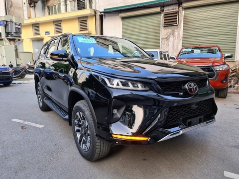 Bảng giá xe tháng 04/2021 Toyota Fortuner 2021