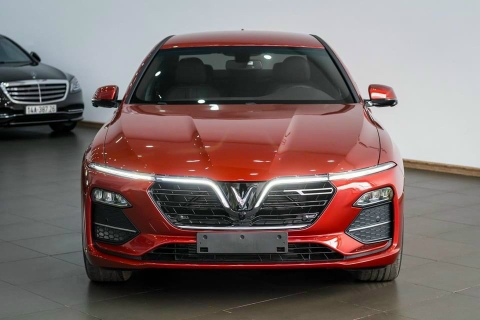 Chính sách bán xe Vinfast Lux A tháng 04/2021