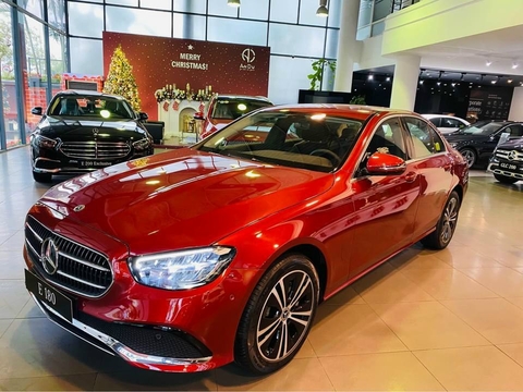 CÓ NÊN MUA XE MERCEDES-BENZ E180 2021