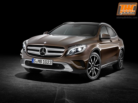 MERCEDES-BENZ GLA250 2016 4MATIC:  SỰ PHA TRỘN GIỮA PHONG CÁCH THỂ THAO VỚI VẺ ĐẸP HUYỀN BÍ