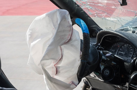 Hiện tượng nổ túi khí ô tô? Khi nào nổ & không nổ? Lưu ý về túi khí?