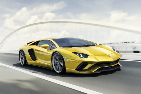 SIÊU XE LAMBORGHINI AVENTADOR CÓ CHIỀU LÒNG ĐƯỢC CÁC “ĐẠI GIA”