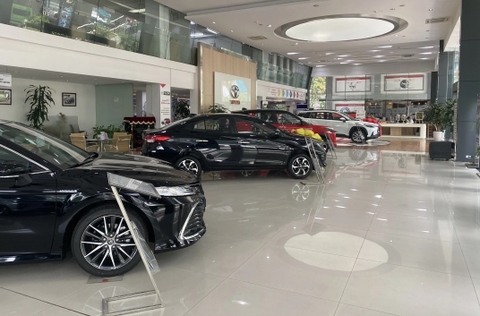 THỊ TRƯỜNG XE Ô TÔ THÁNG 2 - 2016 GIẢM TỐC TRONG NĂM