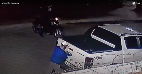 Video trộm logo xe Ford Ranger "quá nhanh và quá nguy hiểm "