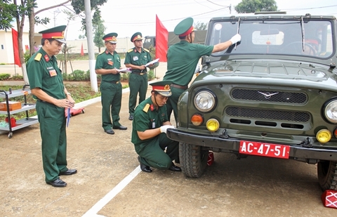 Xe ô tô biển đỏ là gì? Đặc điểm nhận dạng? Ô tô biển đỏ được ưu tiên gì?