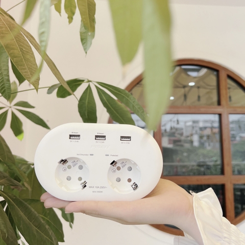 Ổ cắm điện PISEN EU23