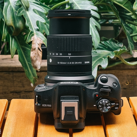 Canon EOS R50 + Sigma 18-50mm F2.8 - Chính Hãng