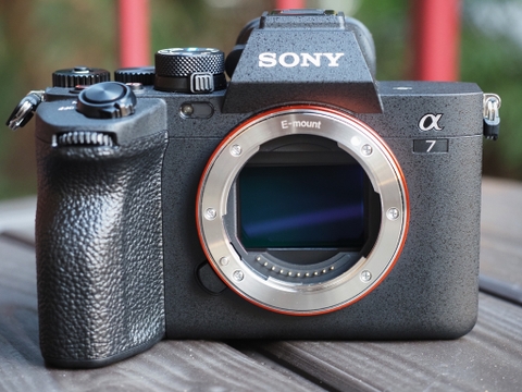 Sony Alpha ILCE-7M4/ A7M4 KIT 28-70mm - CHÍNH HÃNG