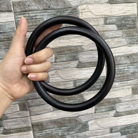 Quai tròn gỗ nâu đen bản nhỏ 50k/ cặp