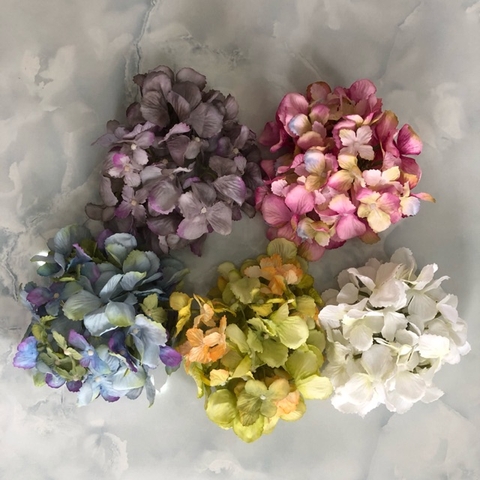 Chùm hoa tú cầu 30k/ chùm