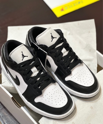 JORDAN LOW PANDA BLACK WHITE