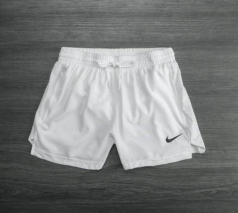 QUẦN SHORT NIKE WHITE R82