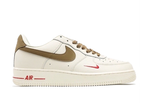 NIKE AIR FORCE 1 LOW WHITE BROWN