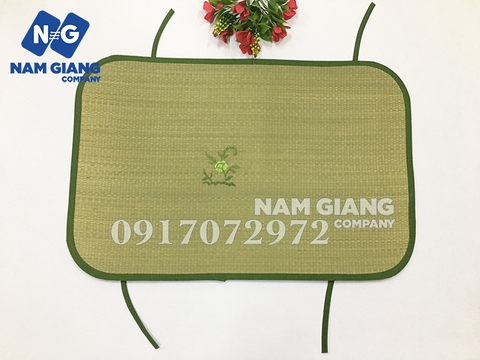 Chiếu cói bé sơ sinh kích thước 45 x 65 cm