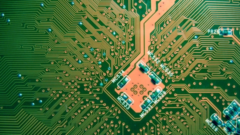 Đầu Tư Nhà Máy Ultra-HDI: Bài Học Từ Chuỗi Cung Ứng Quốc Phòng Hoa Kỳ