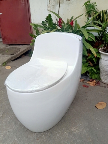 Bồn cầu liền khối men nano kháng khuẩn dễ vệ sinh FX-1560