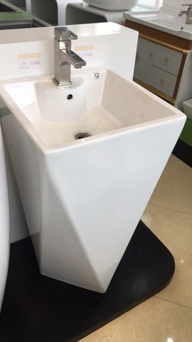 Chậu lavabo chân đứng MN-B514