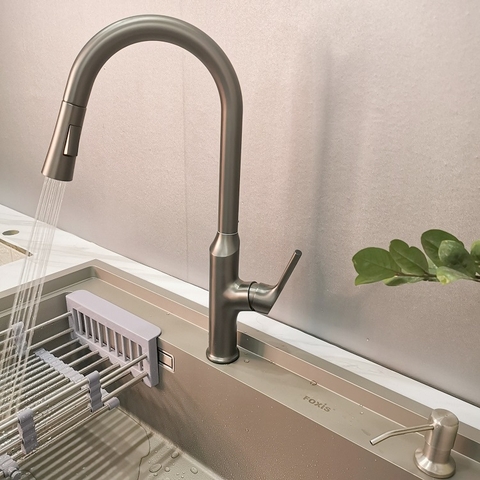 Vòi rửa bát dây rút mạ PVD cao cấp GR-VC580K