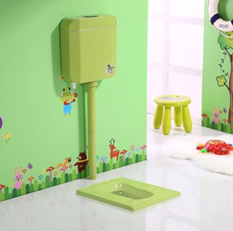 Xí xổm trẻ em màu xanh lá