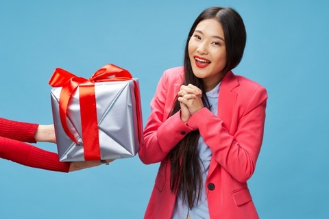 Bí quyế​​​​​​​t tặng quà tết người yêu