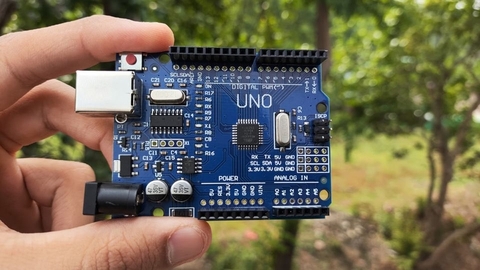 Arduino Uno là gì? Khám phá bộ mạch nhỏ bé nhưng đầy quyền năng