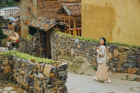 Kinh nghiệm du lịch Làng Lô Lô Chải: “ngôi làng cổ tích” dưới chân cột cờ Lũng Cú