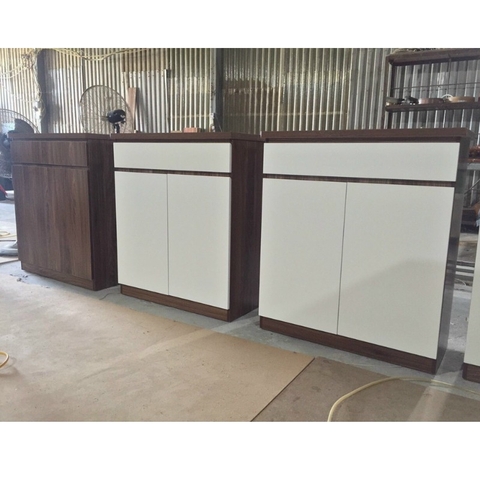 Tủ giày gỗ công nghiệp 0.8m cánh trắng ngăn kéo viền óc chó