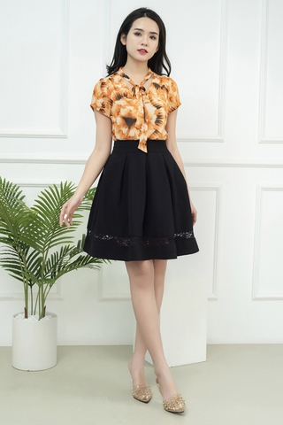 Đầm họa tiết vàng